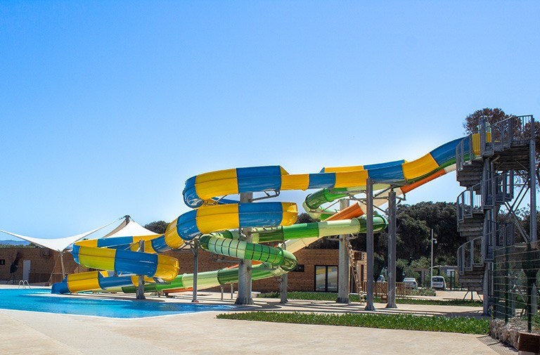 Mondial Pools - Water Slides